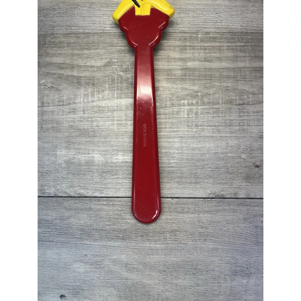 Vintage Walt Disney World Minnie Mouse Back Scratcher 15 